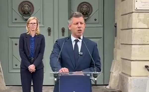 Hungarian Political Crisis Looms as President Refuses Resignation