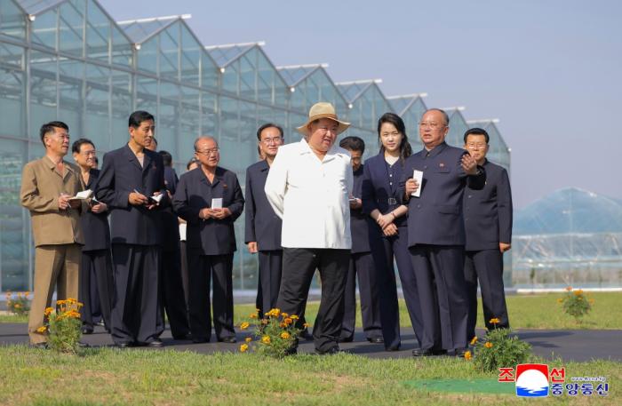 Kim Jong-un Visits Greenhouse Farms in North Korea