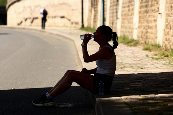 Extreme Heatwaves Engulf Europe and India