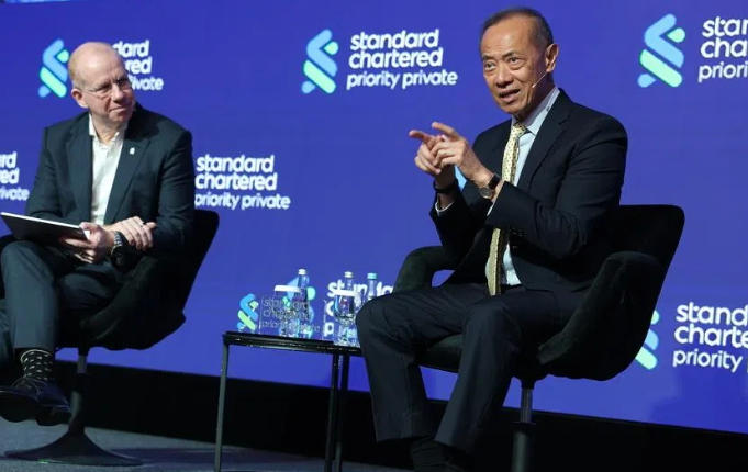 Chinas Open-Source AI Drives Global Shift, Narrowing Gap with US