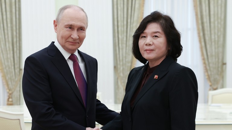 Putin Praises North Koreas Assistance in Kursk Liberation