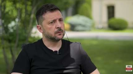 Zelenskyy Claims Iran Has Been Weaponizing Russia Since Start of Ukraine War