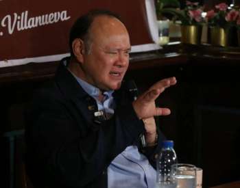 Philippine Defense Minister Calls for Officials to Resign Over South China Sea Stance
