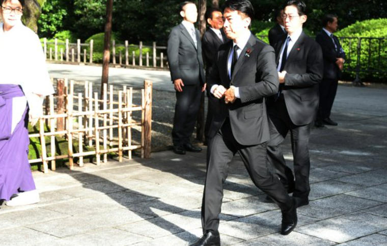 Japanese PMs Yasukuni Shrine Visit Sparks Controversy