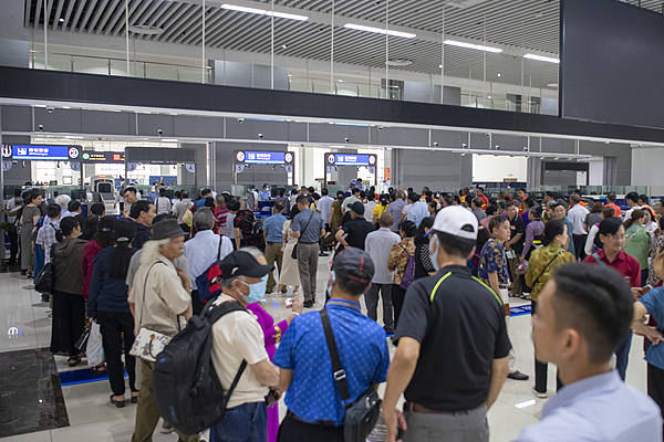 China Eases Visa Requirements for Vietnamese Citizens
