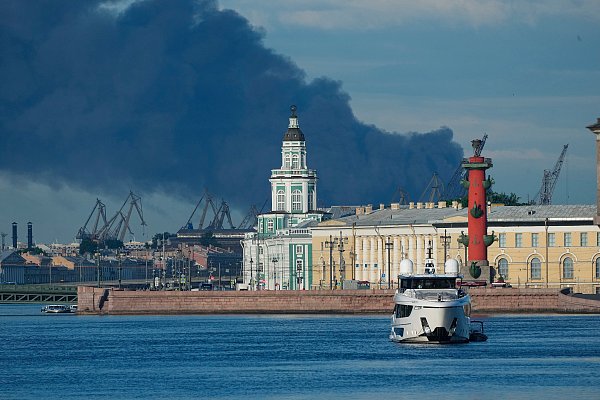 Zelenskyy Warns Airlines: Russian Airspace is Becoming Dangerous
