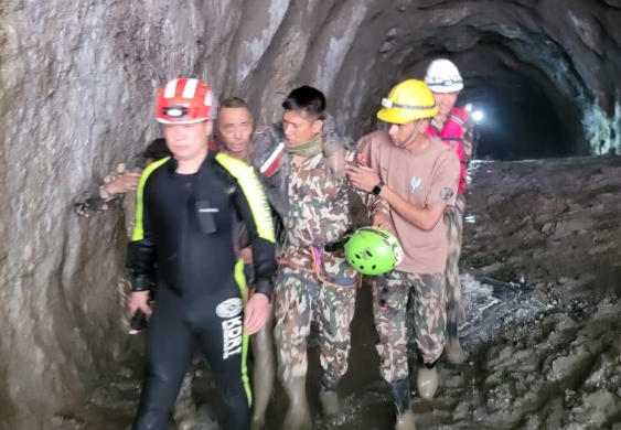 Chinese Citizen Rescued After 10 Days Trapped in Nepal Mudslide