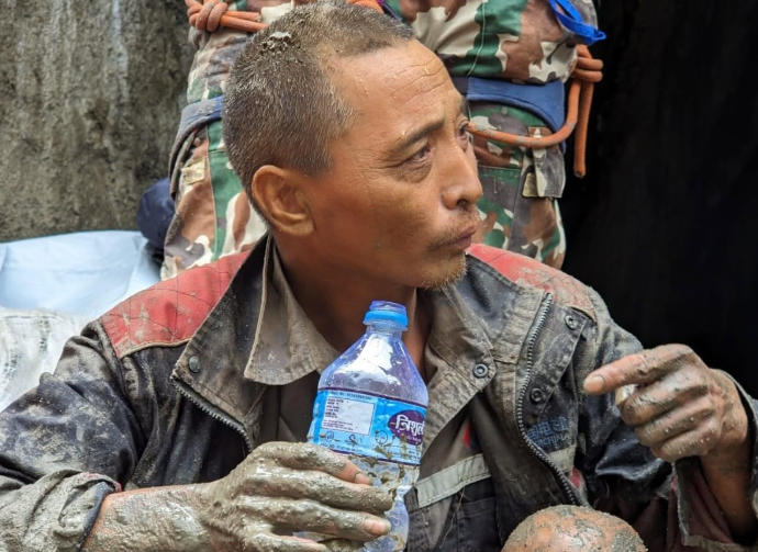 Chinese Citizen Rescued After 10 Days Trapped in Nepal Mudslide