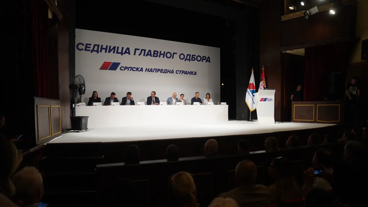 Vucic to Run for Prime Minister as Serbias Ruling Party Announces Election Strategy