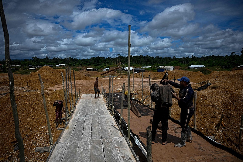 Trump Administration Seeks to Expand US Access to Venezuelas Mineral Resources