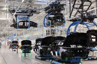 Mercedes-Benz Calls for Reform in Germany as Production Costs Rise