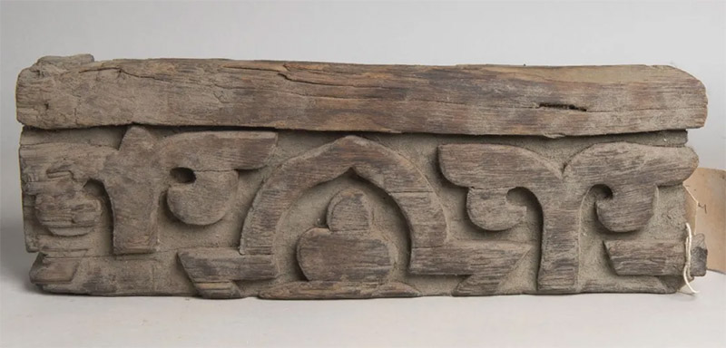 China Recovers 12 Lost Cultural Relics from UK