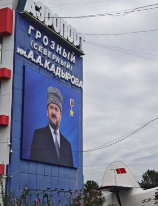 Chechnyas Complex Identity: The Coexistence of Kadyrovs and Putin