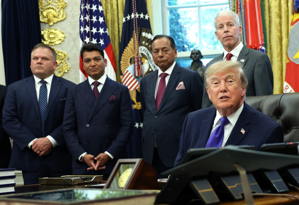 Trump Unveils $15 Billion Steel Plant With Indian Co., Amidst U.S. Sanctions and Energy Ties