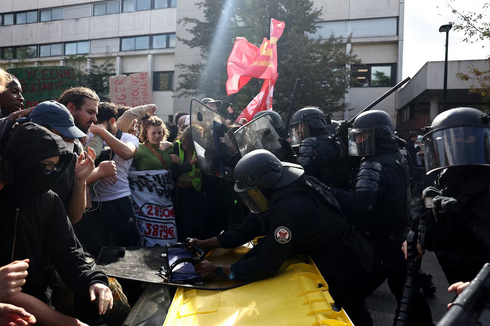 French Student Protests Erupt: Violence and Unrest Amidst Shortage Concerns
