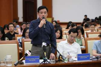 Vietnam to Study Midday Market Closures & Stock Price Limits