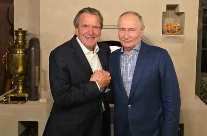 Gerhard Schröder Celebrates Putins Birthday
