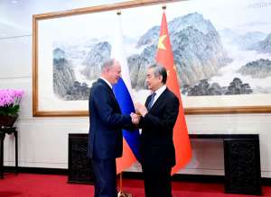 Wang Yi Meets Patalushov: Strengthening China-Russia Maritime Cooperation
