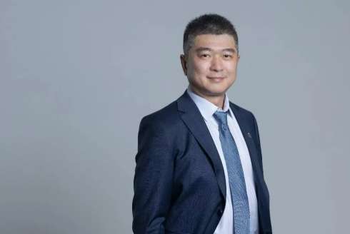 Chinese Scientist Returns Home to Pursue Stem Cell Research