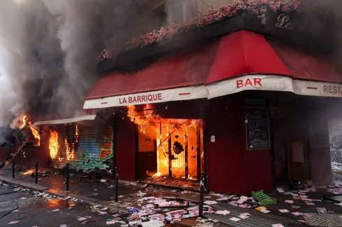 French Businesses Suffer Billions in Losses After Riots
